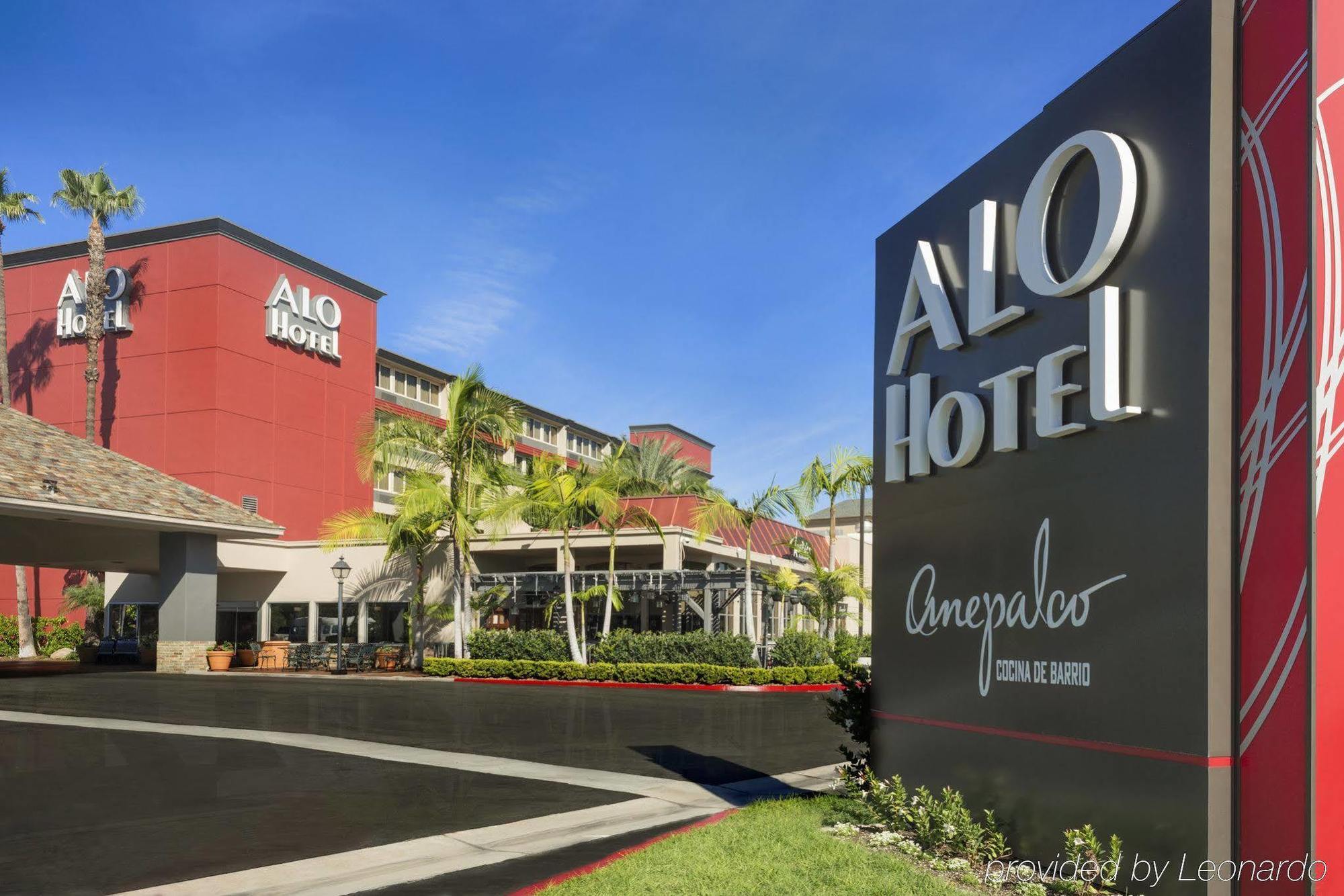 Alo Hotel By Ayres, Orange Exterior photo